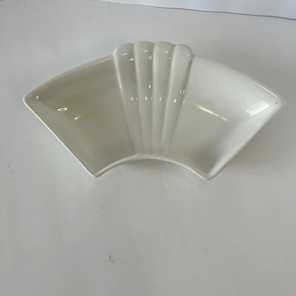 Vintage California USA Pottery L61 White Fan Shell Shaped Dish Mid Century Decor